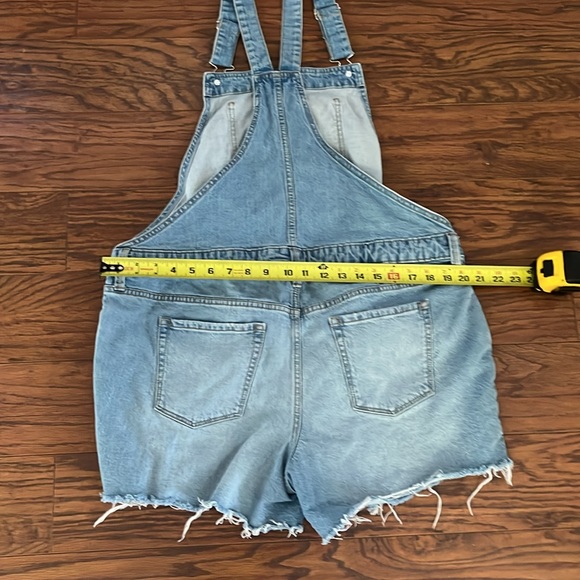 Isabel Maternity overall jeans shorts - Picture 9 of 12